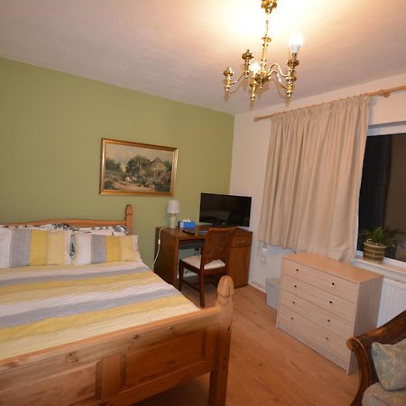 Double Bedroom With View To The Garden 牛津 外观 照片